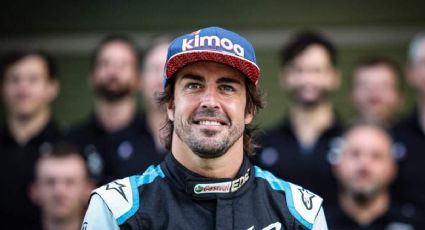 Fernando Alonso y una inesperada bienvenida a su equipo en Singapur