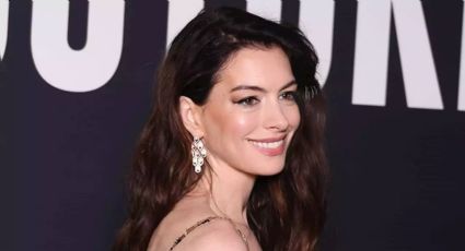 Anne Hathaway deja a todos sin palabras desde la Semana de la Moda en París