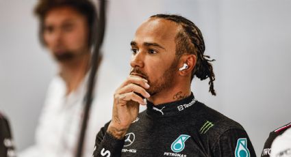 Lewis Hamilton recibe el mensaje de Red Bull Racing que lo expone por completo en el circuito