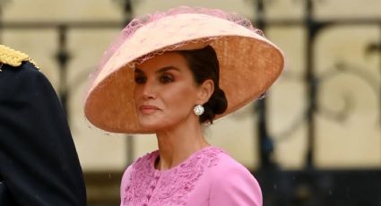 La reina Letizia luce un sofisticado accesorio en la coronación de Carlos III