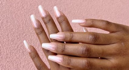 El nail art cromo en tendencia que se hizo famoso en todo el mundo