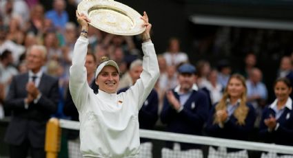 Marketa Vondrousova marca un hito con su primer título en Wimbledon