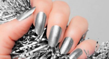 Trucos para lograr el nail art efecto plateado