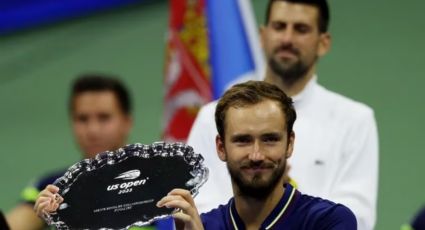 Daniil Medvedev se rinde a los pies de Novak Djokovic tras una gran final de US Open