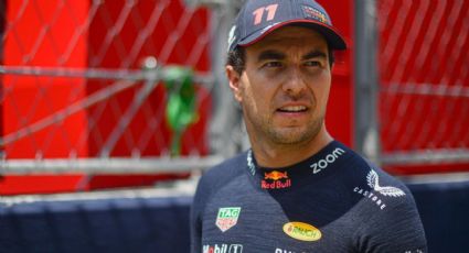 Checo Pérez recibe un mensaje de Red Bull que paraliza su carrera por completo