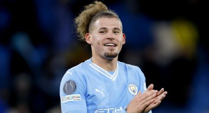 Kalvin Phillips se le escapa a Barcelona