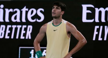 "No sé que ha pasado": el lamento de Carlos Alcaraz tras su dura caída en el Open de Australia