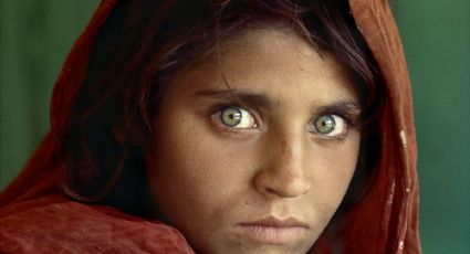 La famosa fotografía de Steve McCurry 39 años después: así luce la popular niña afgana