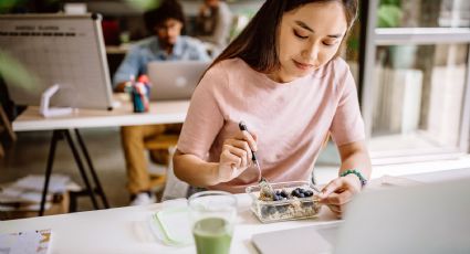 Comer sano en la oficina es posible con estos consejos de expertos