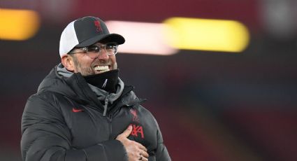 Jürgen Klopp se burla de la posible implementación de la tarjeta azul en el fútbol profesional