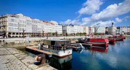 Viajes turísticos: así es el pueblo costero que te enamorará por sus impresiones cascadas