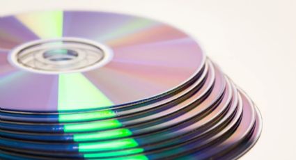 Transforma tus CDS y DVDs viejos en un renovado y moderno espejo para tu hogar