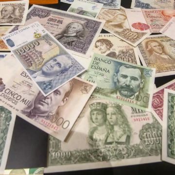 Descubre los billetes españoles por lo que te pagarán hasta 3.500 euros