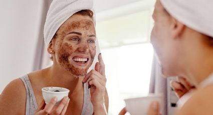 Prueba con esta mascarilla de café para que tu piel luzca radiante este verano