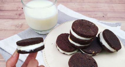 Haz estas increíbles galletas Oreo caseras y sin tacc en pocos minutos