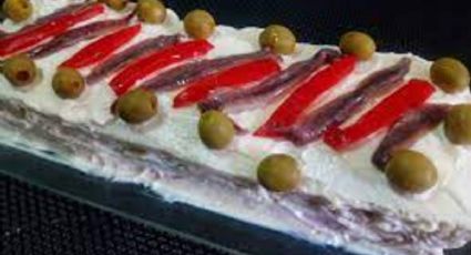 Descubre cómo hacer un suculento pastel de atún con pocos ingredientes