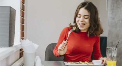 El desayuno proteico y sin harina que es muy fácil de hacer