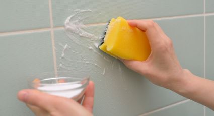 La técnica infalible para dejar los azulejos de tu baño casi como nuevos