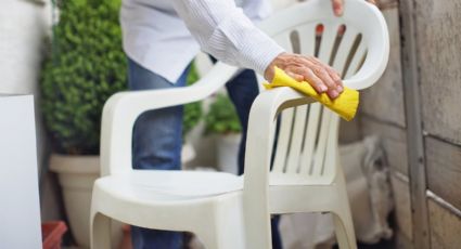 El truco que usan todos para que dejar las sillas plásticas completamente como nuevas