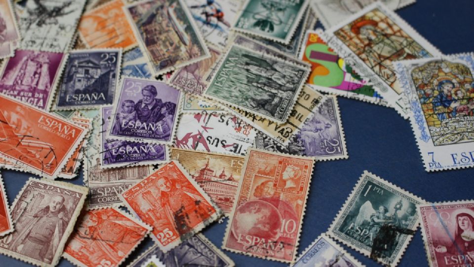 Sellos postales. Fuente: (Google).